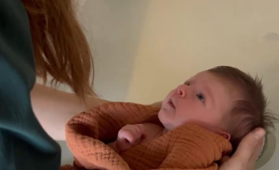 bain rituel naissance bébé liège